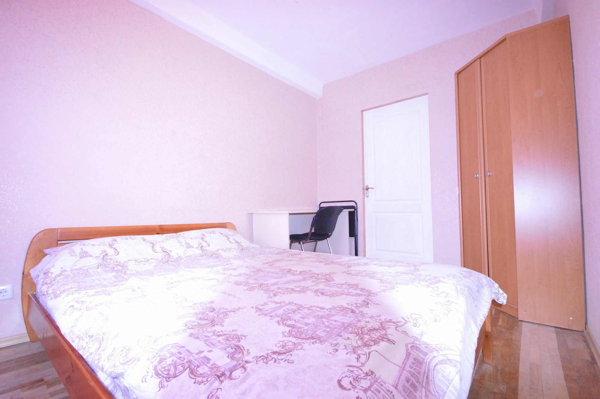 Guest House Otradny For 3 Rooms Киев Екстериор снимка